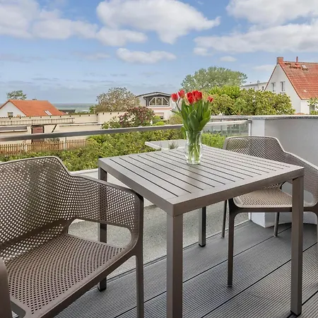 Strandnahes Doppel-apartment Mit Meerblick, Terrasse & Balkon *