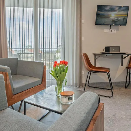 Strandnahes Doppel-apartment Mit Meerblick, Terrasse & Balkon Lejlighed Lubmin