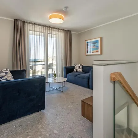 Strandnahes Doppel-apartment Mit Meerblick, Terrasse & Balkon Lejlighed
