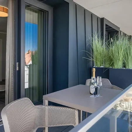 Strandnahes Doppel-apartment Mit Meerblick, Terrasse & Balkon *